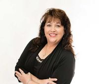 Carolyn Hall